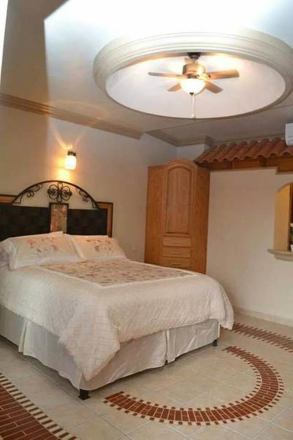 Maria Bonita Suites Agua Prieta 部屋 写真