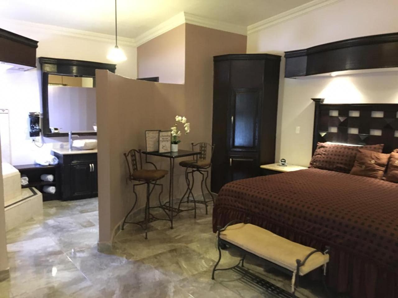 Maria Bonita Suites Agua Prieta エクステリア 写真